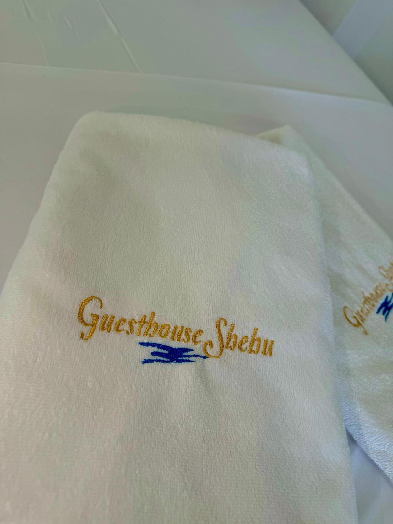 Guesthouse Shehu クサミル エクステリア 写真